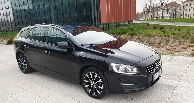 Volvo V60 cena 59900 przebieg: 166000, rok produkcji 2018 z Opole małe 529
